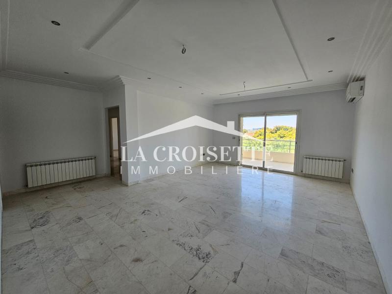 Appartement S+3 à La Soukra